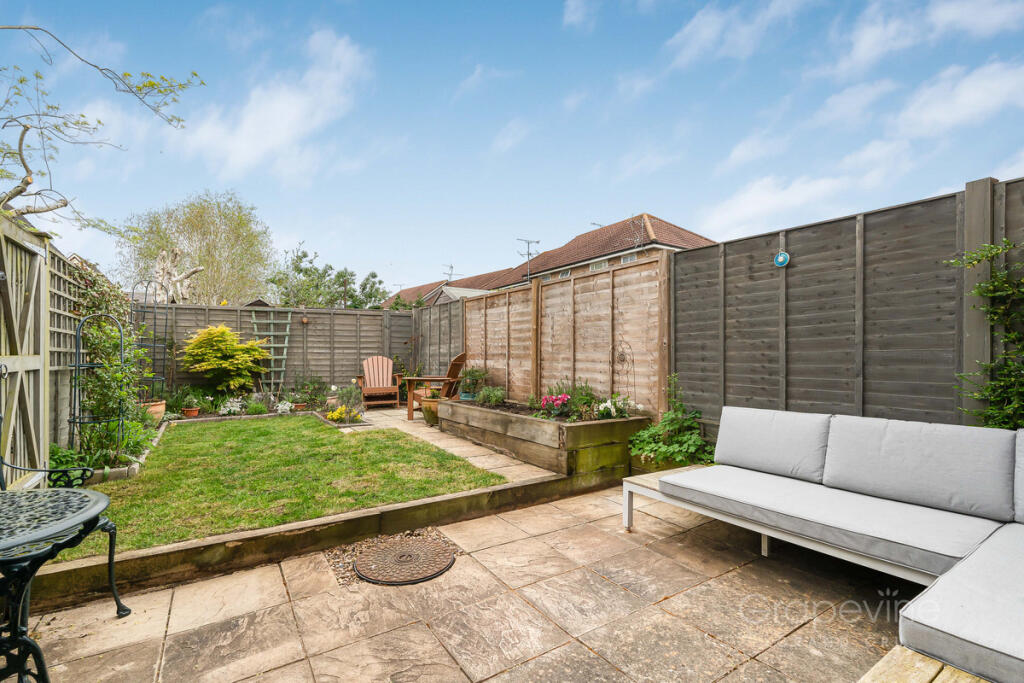 Lysander Close, Woodley, RG5 - View 2