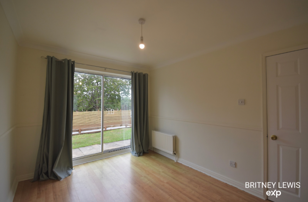 House in East Staffordshire, Brizlincote - More