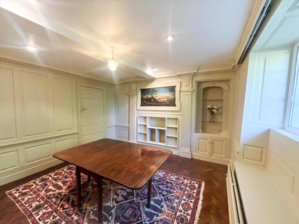 House in Stroud, North Nibley - More