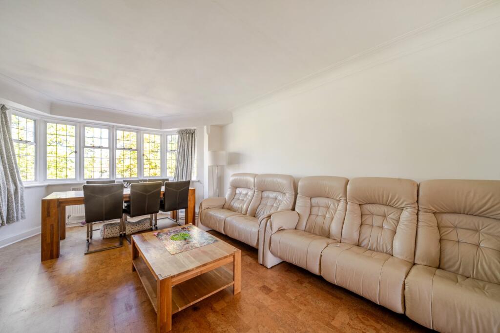 Apartment in London - View 4