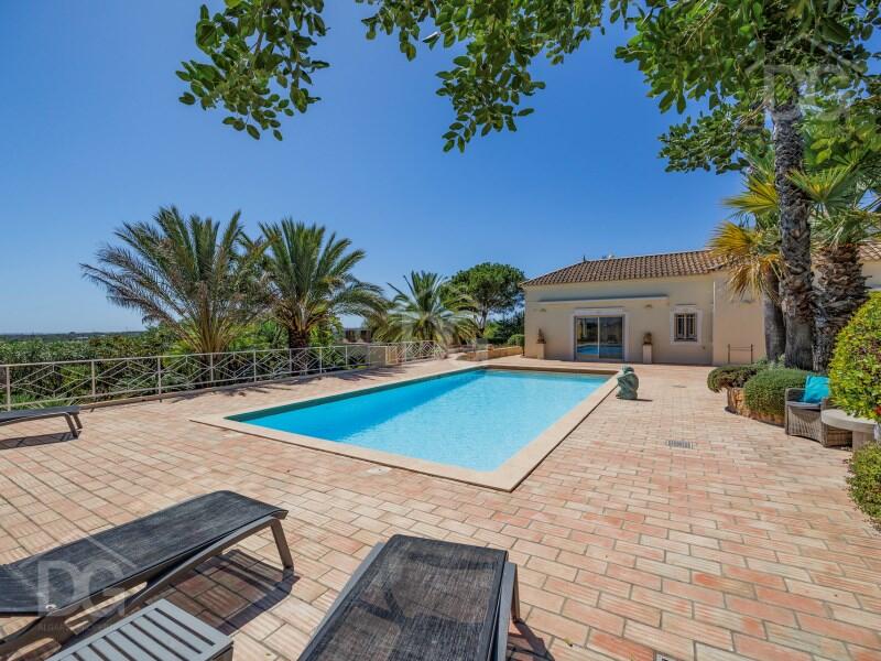 Main image of property: Algarve, Moncarapacho