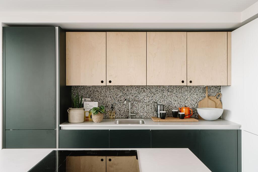 Main image of property: Balfron Tower, 7 St Leonards Road, London, E14 0XU