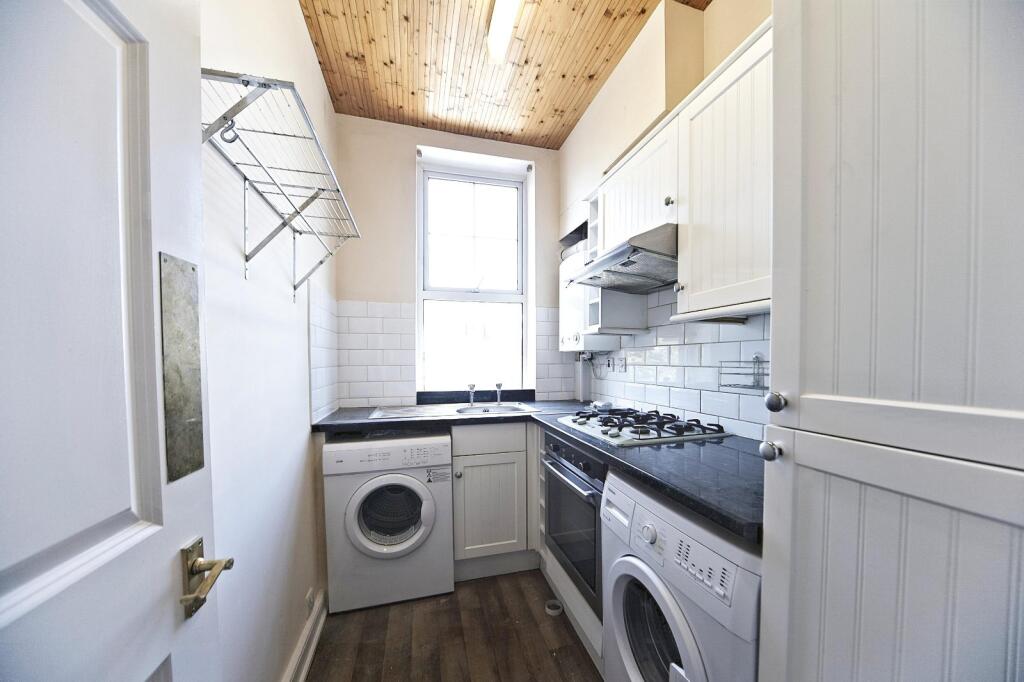 Apartment in London - View 5