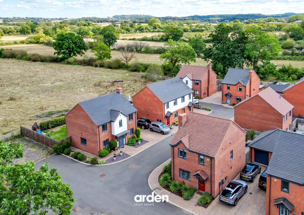 House in Redditch, Worcestershire - View 5