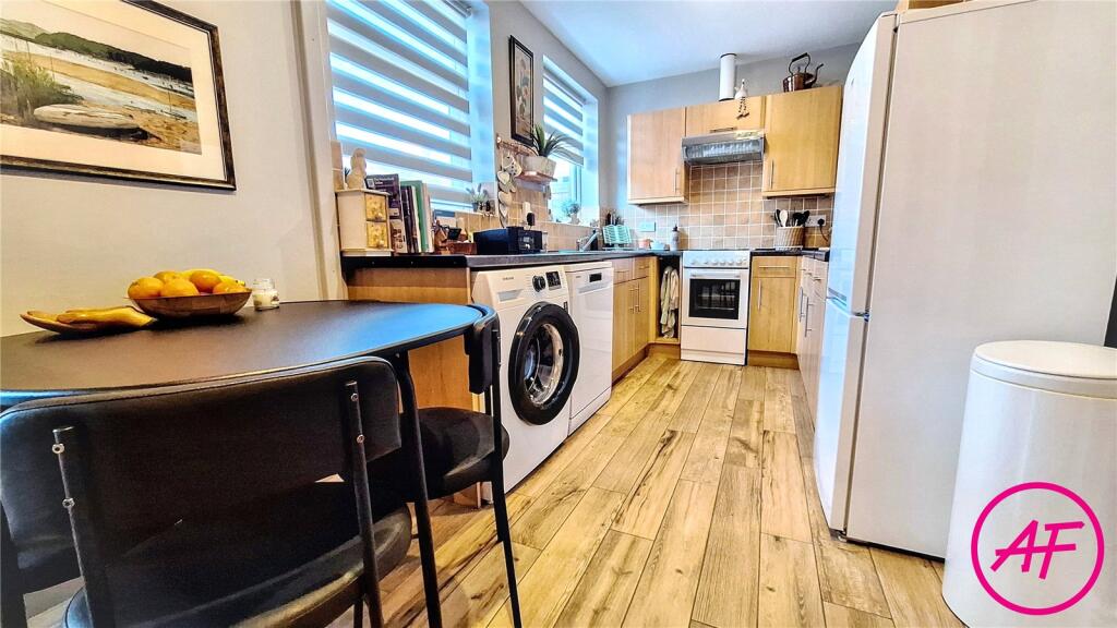 Penrhos Avenue, Llandudno Junction, Conwy, LL31 photo 3