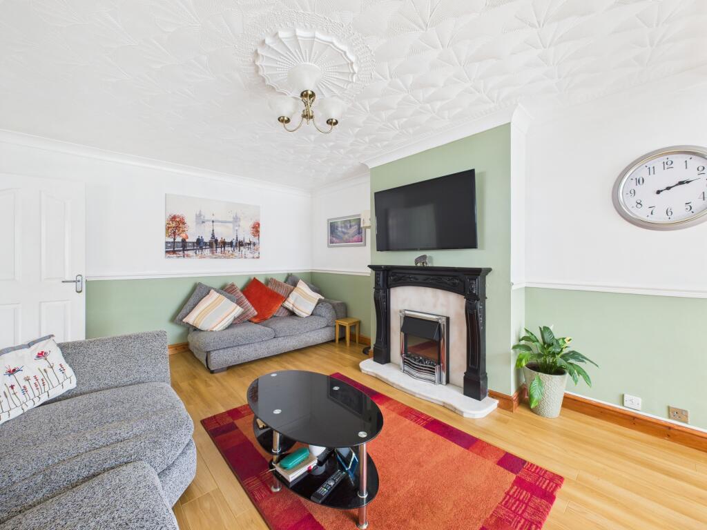 Buckfast Avenue, Haydock, WA11 - View 2