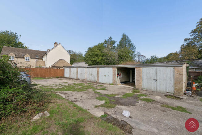 Courtyard & Garages