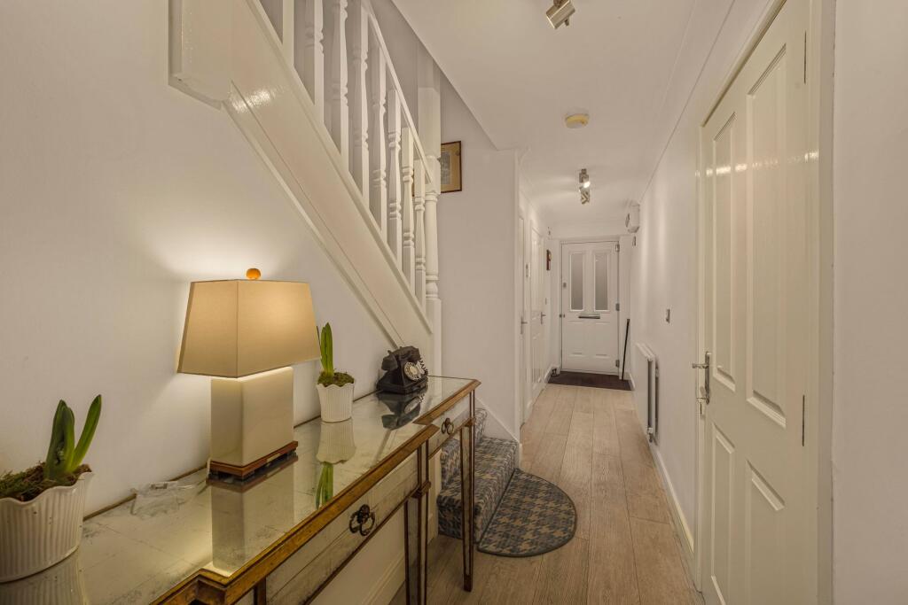 Elmlea, Altrincham, WA15 photo 2