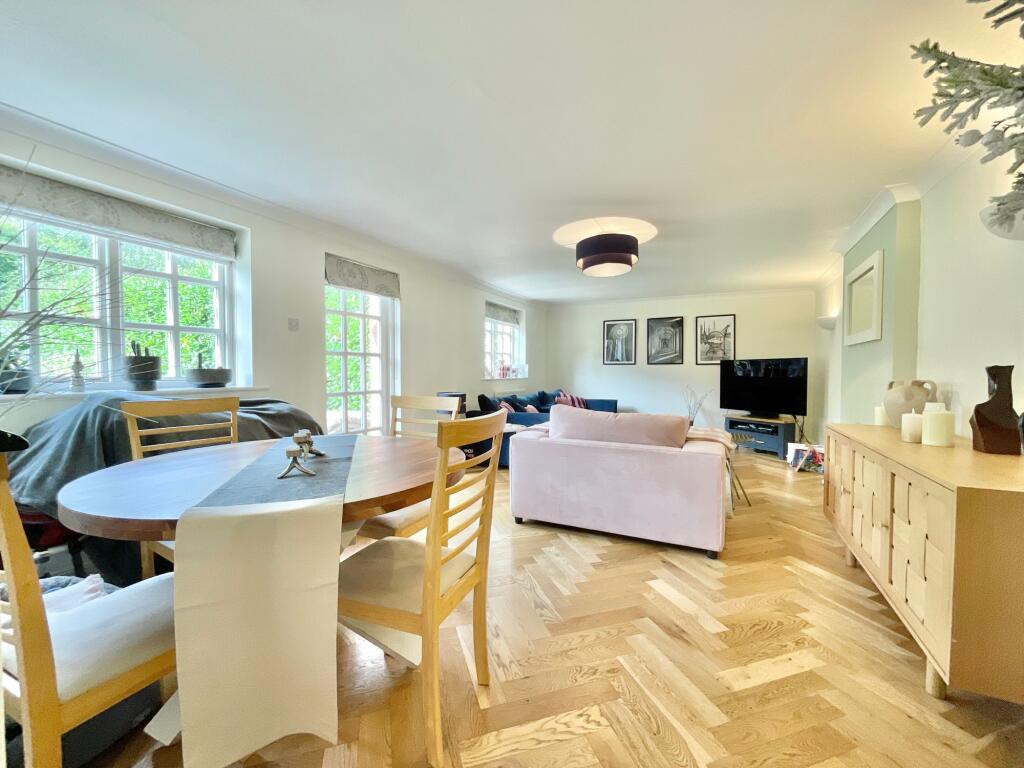 House in Stafford, Standon - View 2
