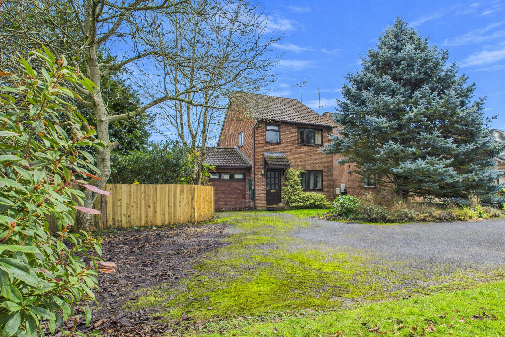 Main image of property: Chapel Mead, NP4 0BR