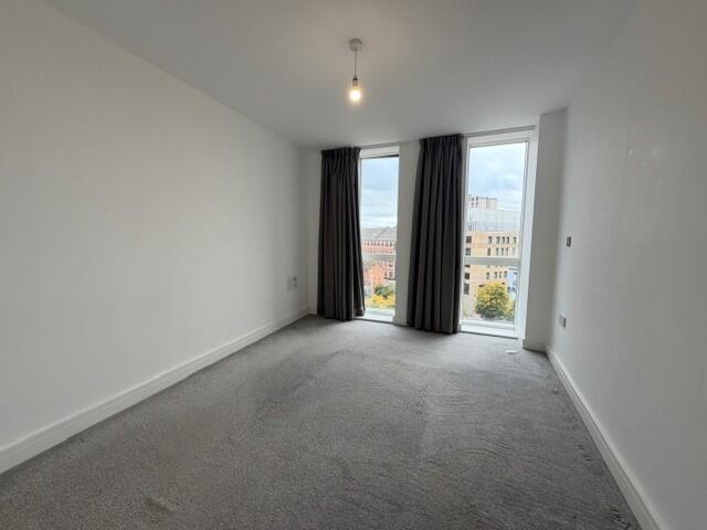 Apartment in Leicester - More