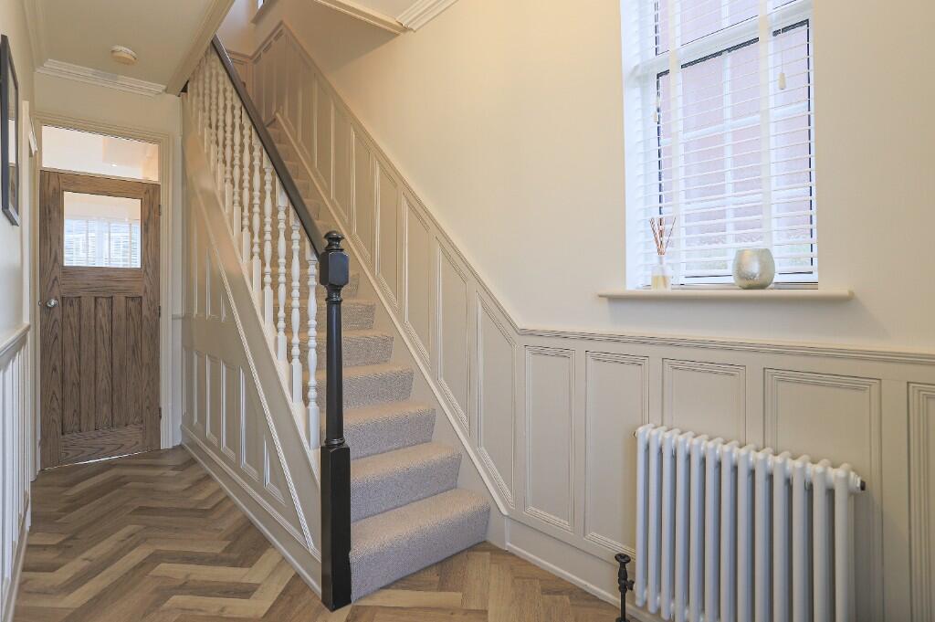Carleton Road, Pontefract, West Yorkshire, WF8 photo 2