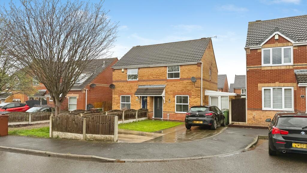 2-bed semi-detached on Foxhunters Way, South Elmsall, Pontefract, Wakefield, £180,000