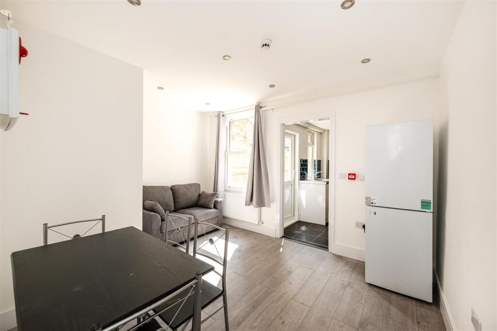House in Hemel Hempstead - View 2
