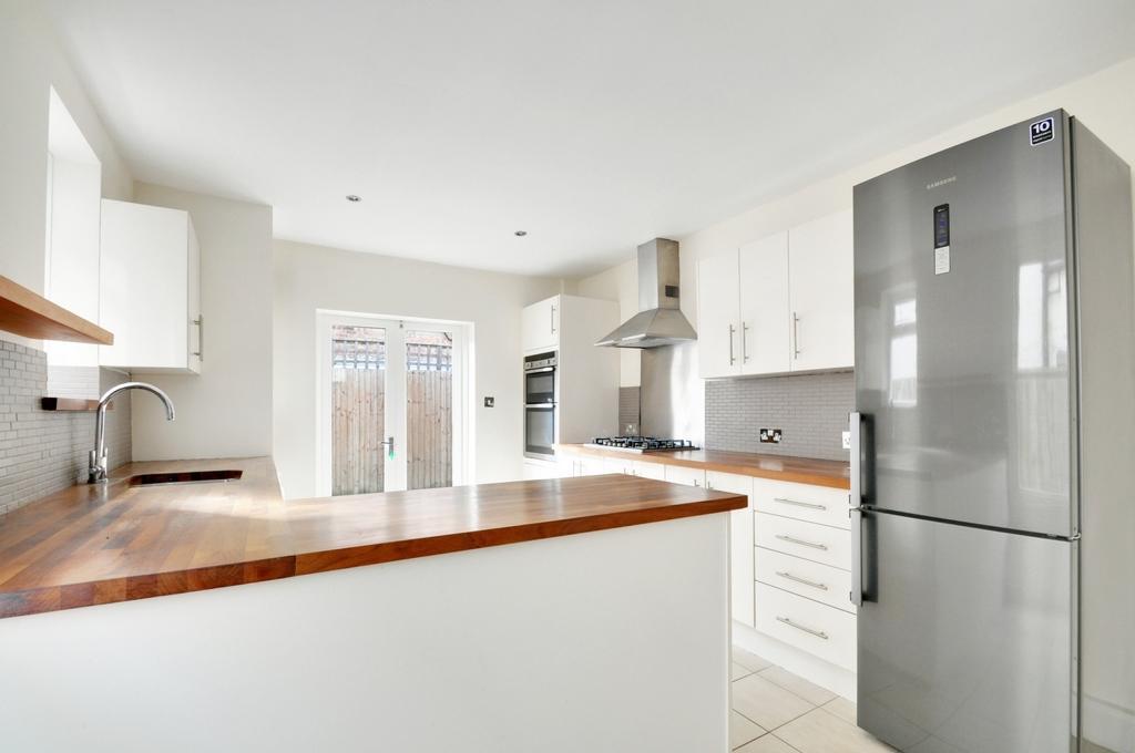 Main image of property: Tynemouth Street, Fulham, London, SW6