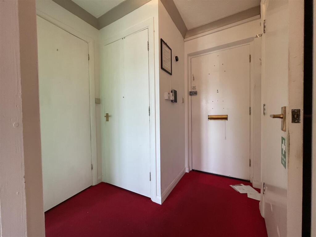 Apartment in Weymouth, Dorset - View 4