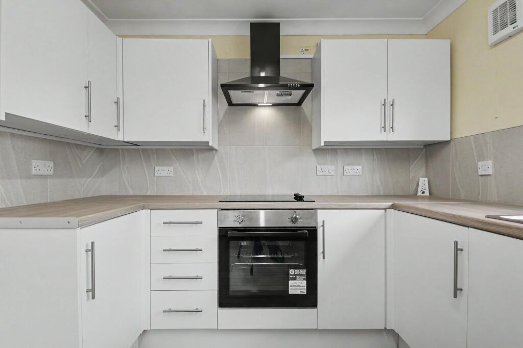 House in Portsmouth - View 5