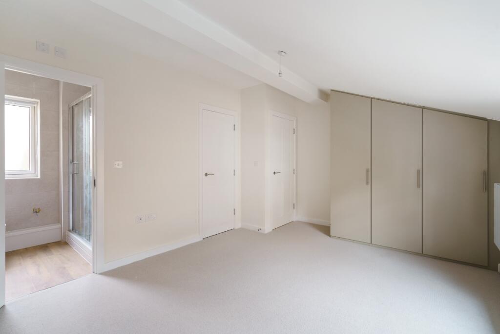 Apartment in Coventry - View 3