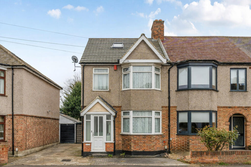 Main image of property: Hainault Road, Romford, RM5
