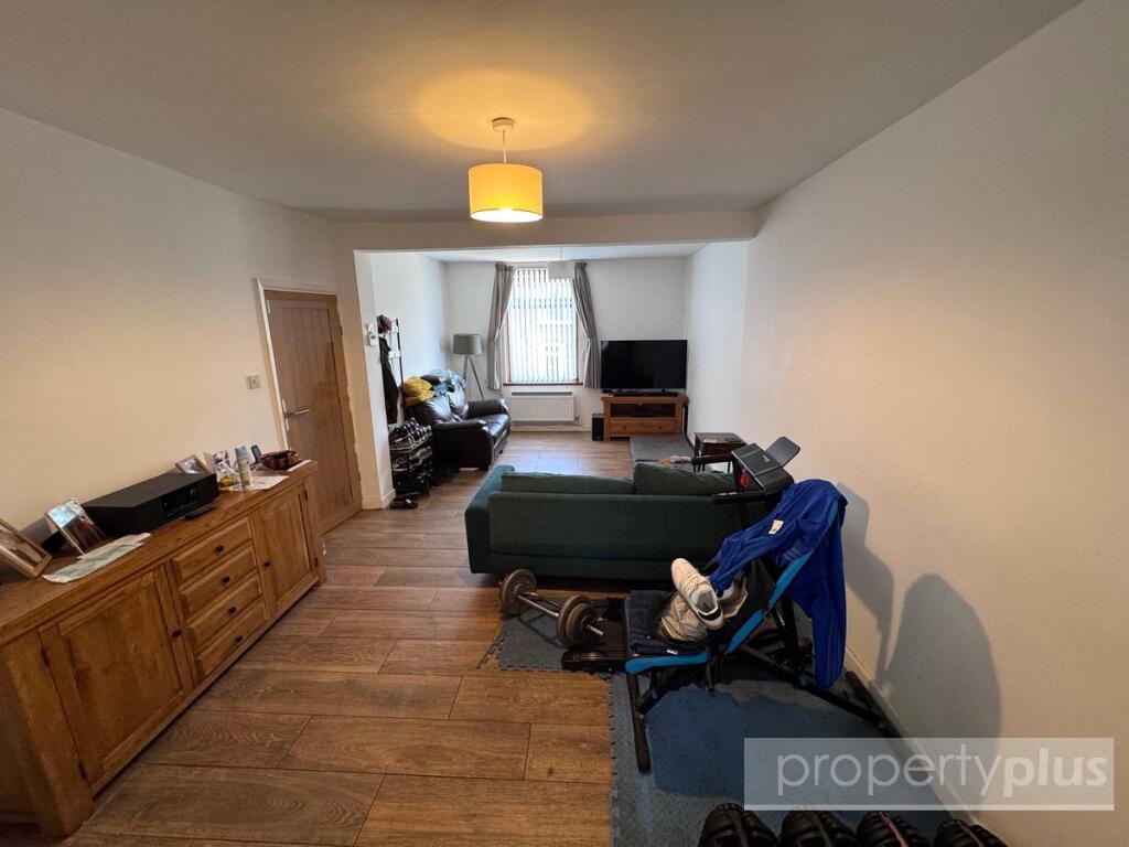 House in Cardiff - View 2