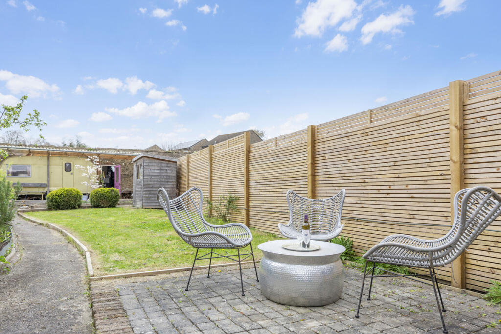 Additional image 18 of Quaperlake Street, Bruton, BA10