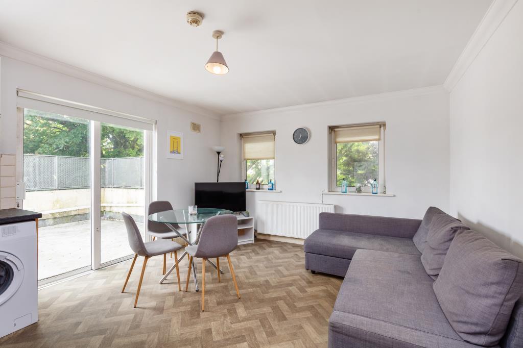 Main image of property: Apartment 8, Clonturk Court, Drumcondra, Dublin 9, D09 VH05