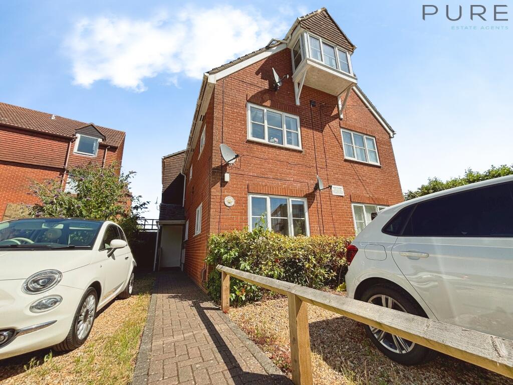 Main image of property: Manor Farm Road, Southampton