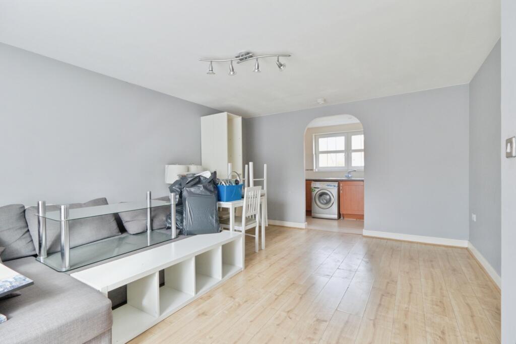 Allenby Road, London, SE28 photo 2