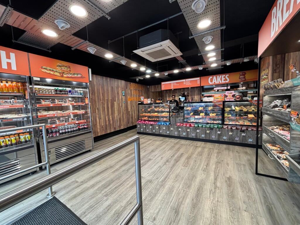 Main image of property: High Road, Loughton, Essex, IG10