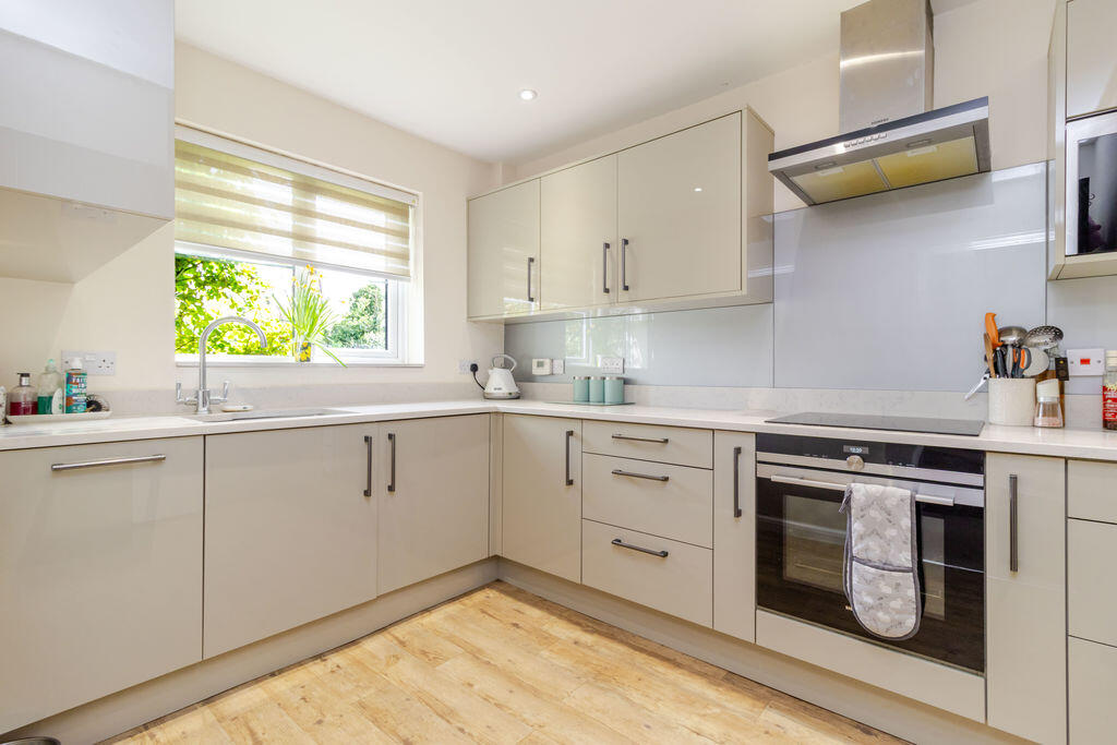 3-bed house on Clerks Croft, Bletchingley, £570,000