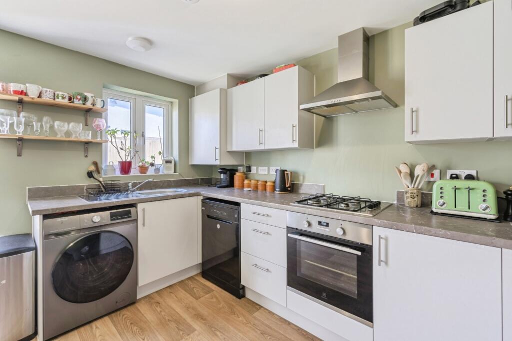 Encombe Street, PLYMOUTH, Devon, PL9 photo 4