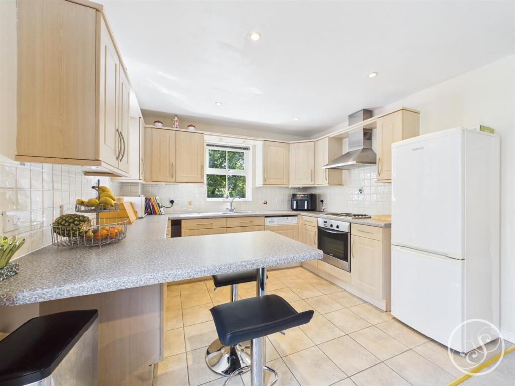 Apartment in Leeds - View 5