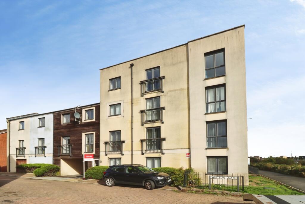Main image of property: Whitsun Leaze, Patchway, Bristol, BS34