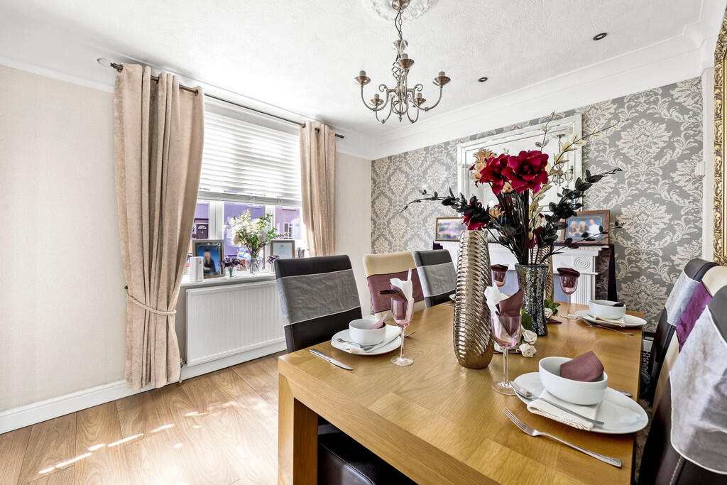 House in Epping Forest, Waltham Abbey - View 4
