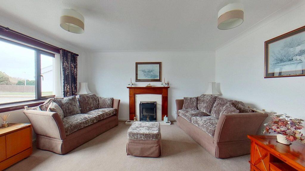 7 Glenmore Place, Forres, IV36 1FS photo 3