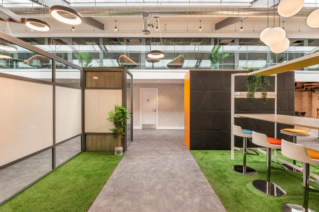 office 13.jpg