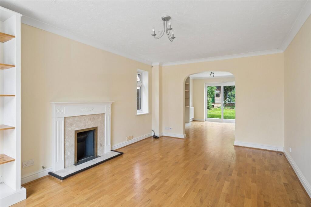 House in Twyford, Wokingham - View 2
