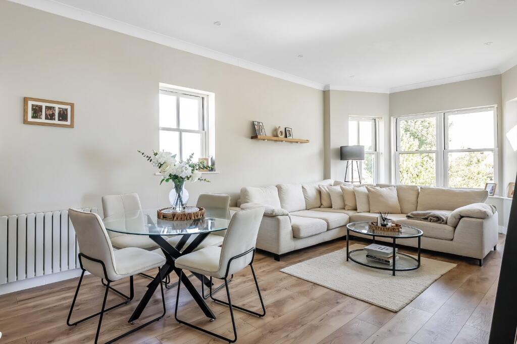 Apartment in Tonbridge - View 2