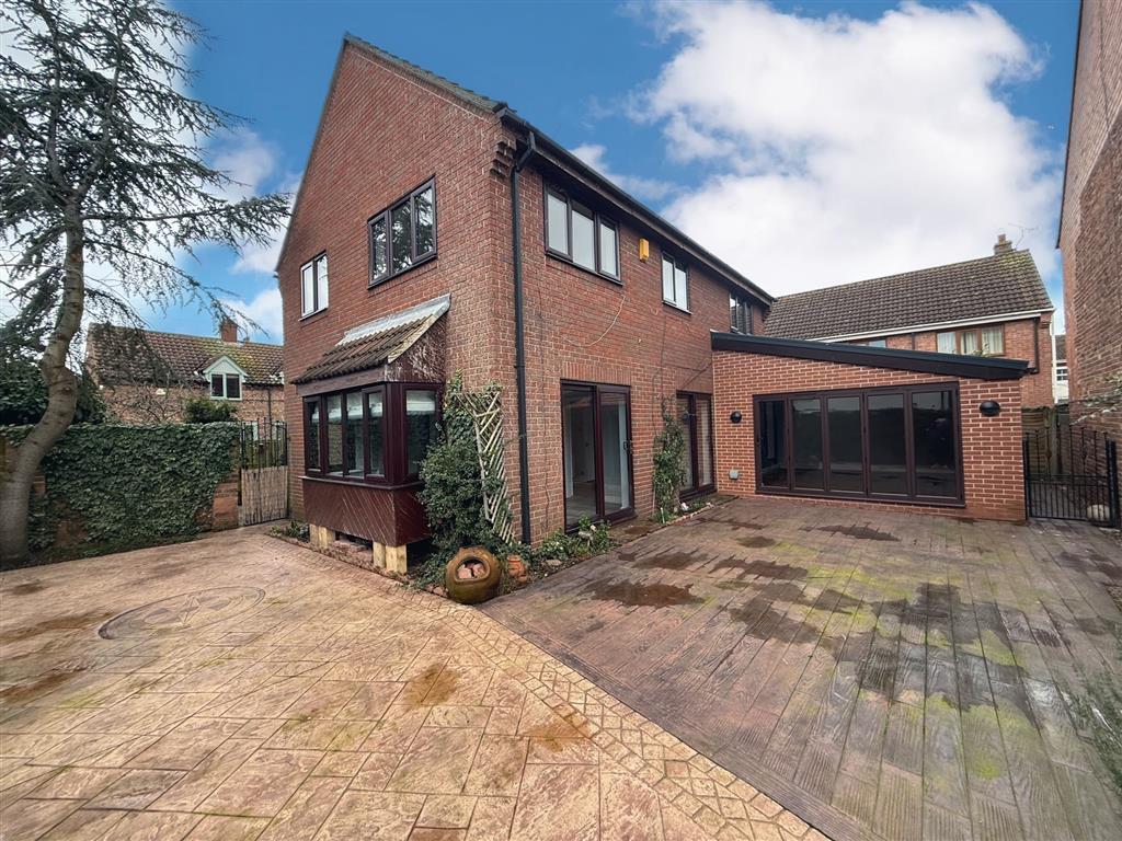 Main image of property: Wrayton House, Middle Street, Misson