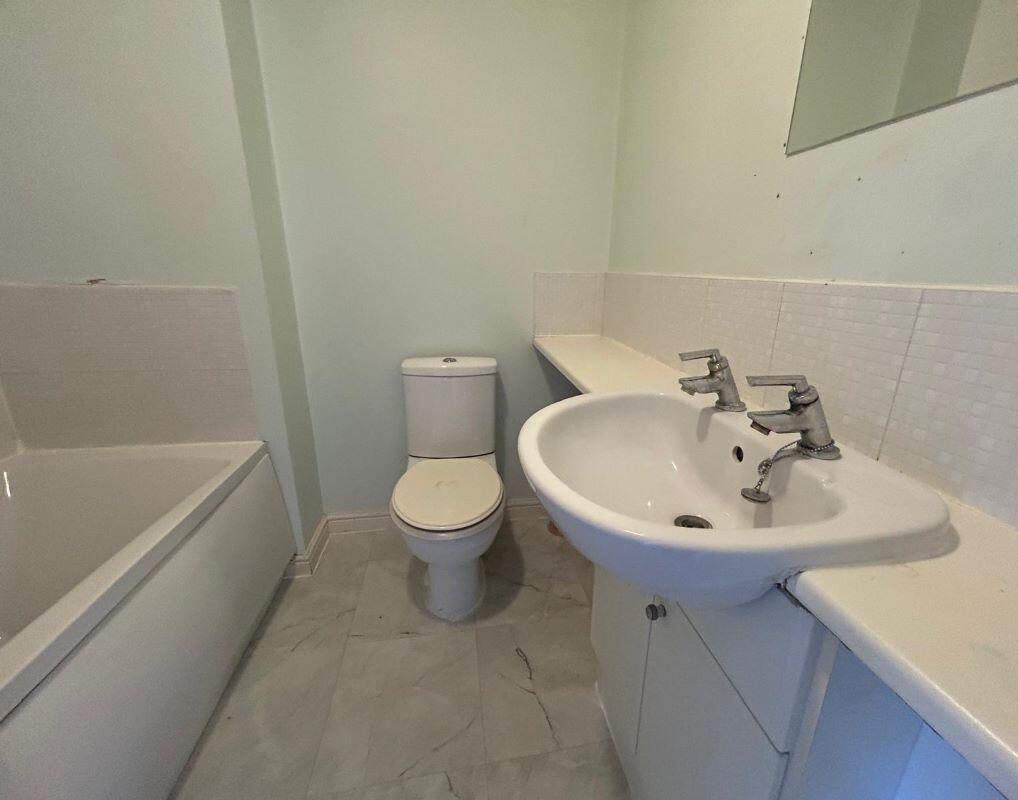 House in Leicester - View 5