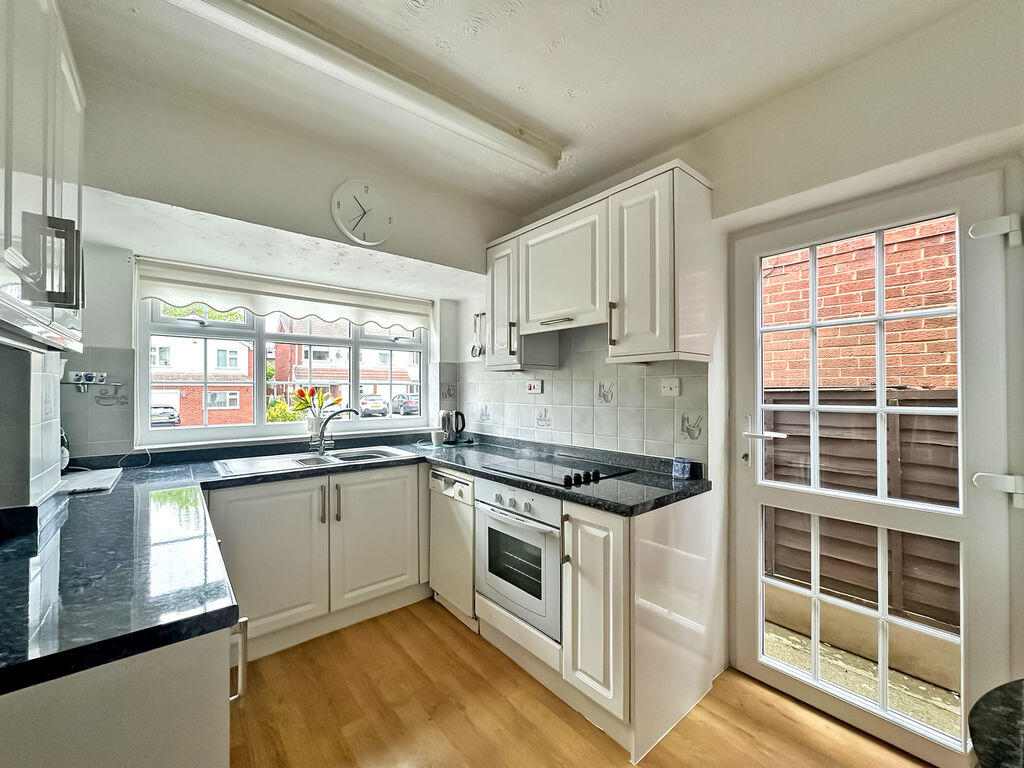 Meadow Grove, Great Wyrley photo 2