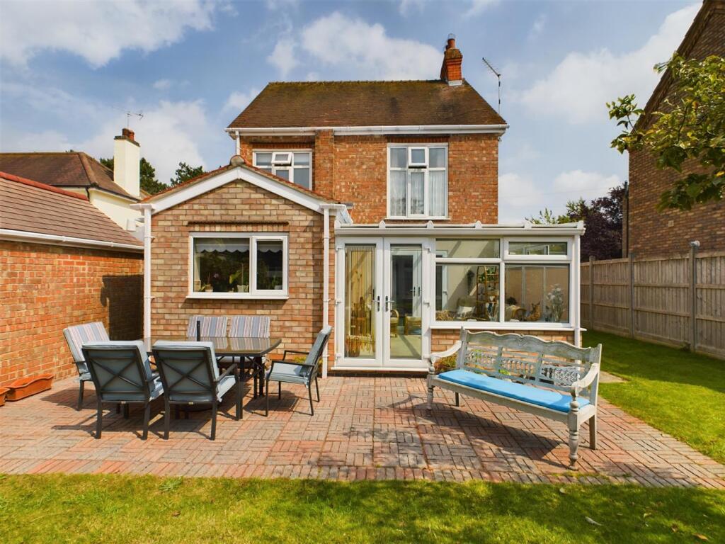 9 Partney Road, Spilsby photo 2