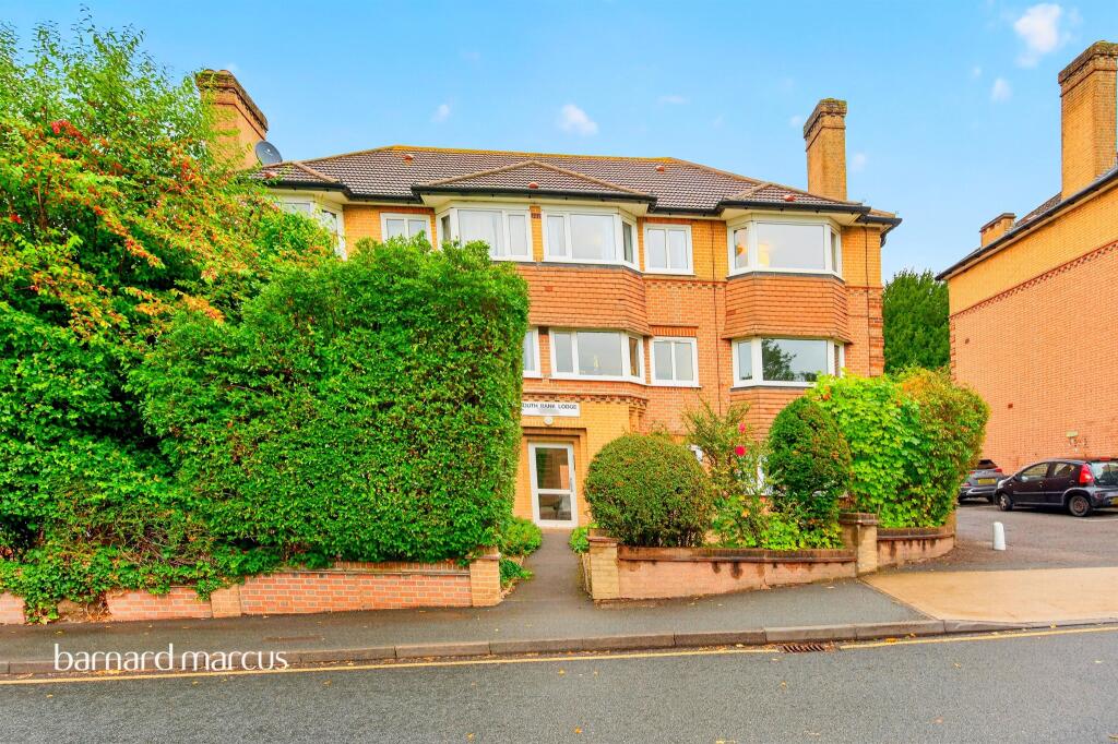 Apartment in London, Royal Borough of Kingston upon Thames - View 2