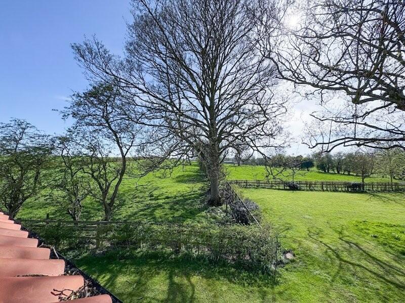 House in York - View 3