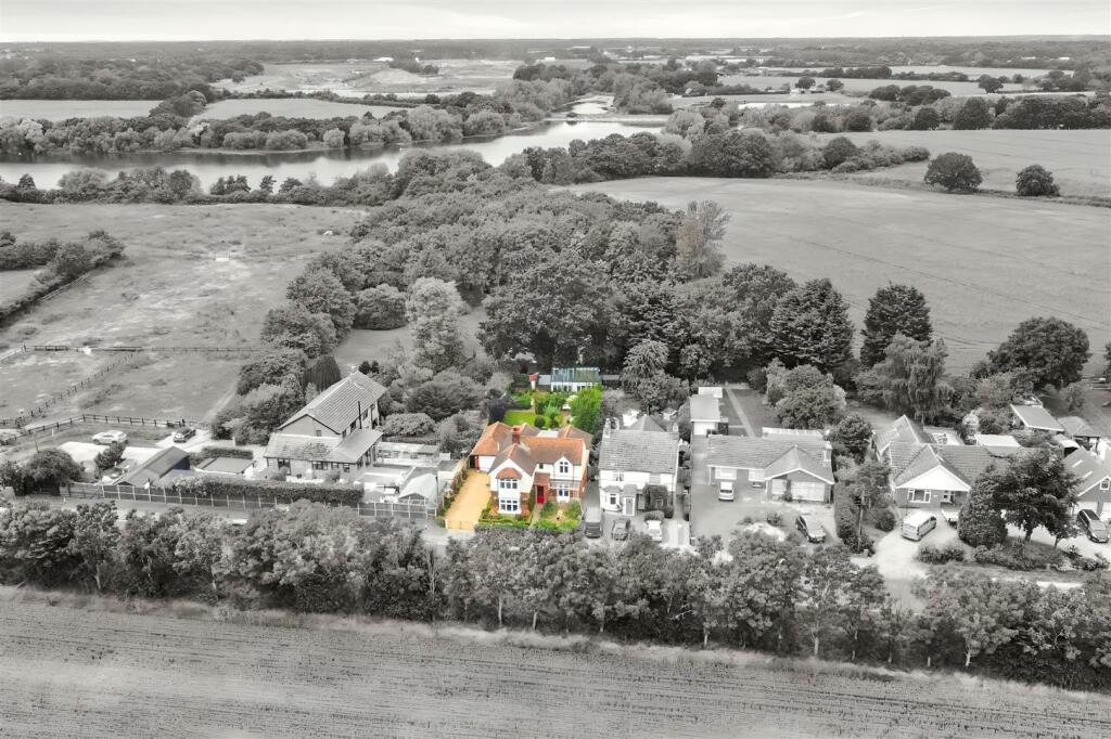 Main image of property: Colchester Road, Ardleigh, Colchester