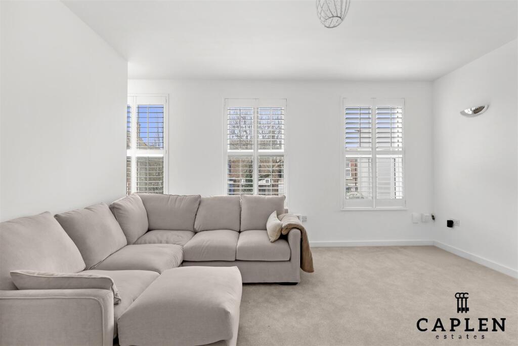 Main image of property: Queens Road, Buckhurst Hill