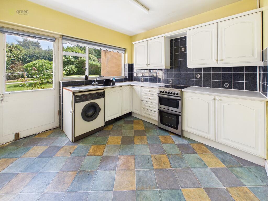 Apartment in Sutton Coldfield, Milking Gate - More