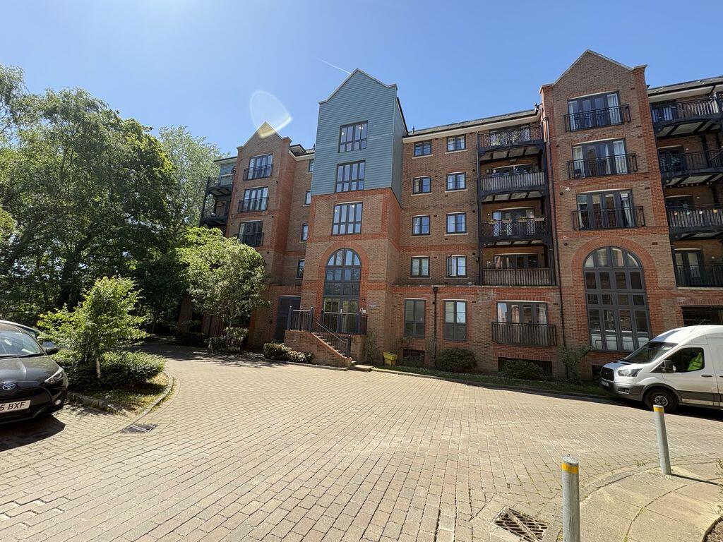 Main image of property: Cannons Wharf, Tonbridge