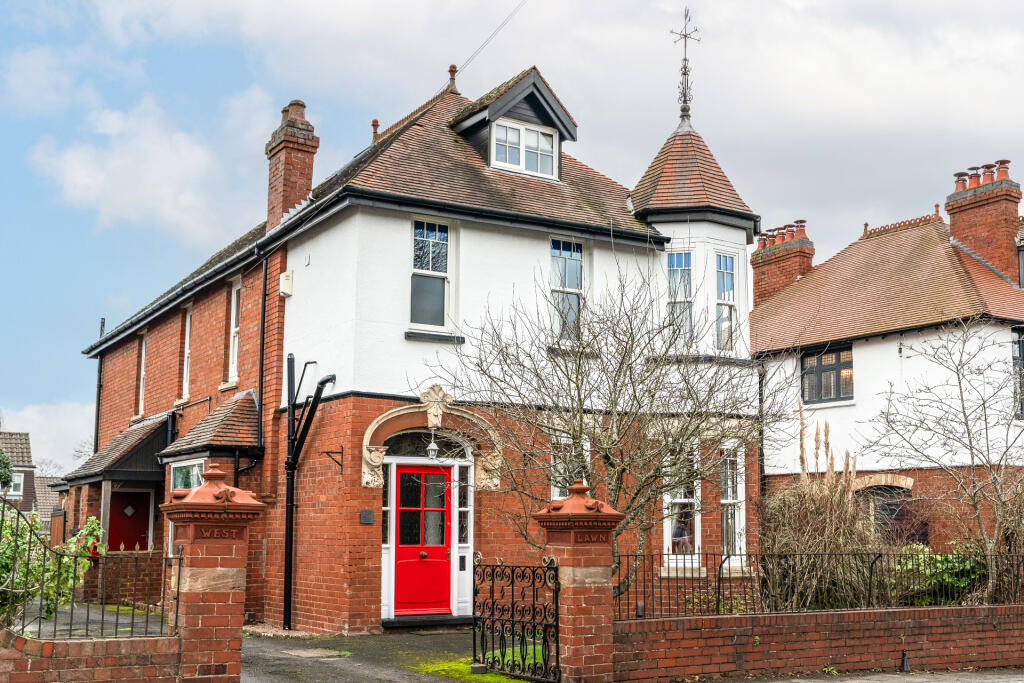 Main image of property: Lea Bank Avenue, Kidderminster