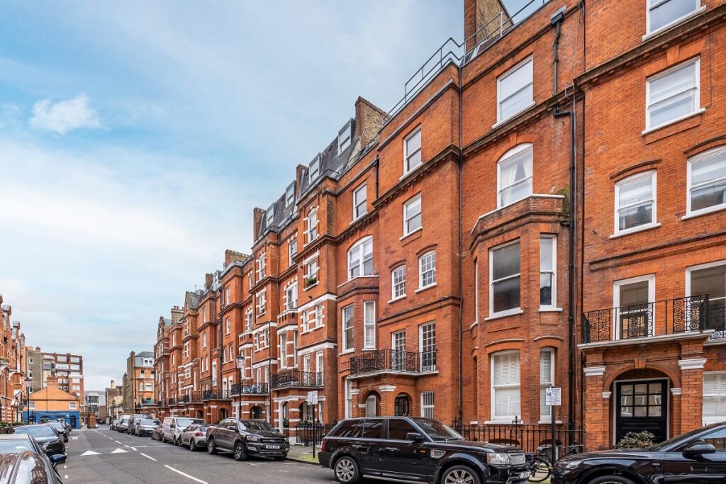 Apartment in London - View 4